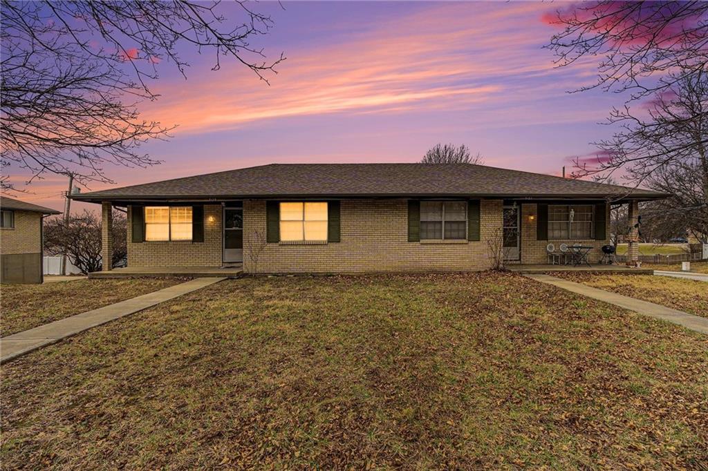 7120-7122 N Park Avenue