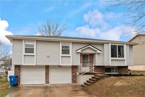 1422 N Blue Mills Road Independence MO 64056