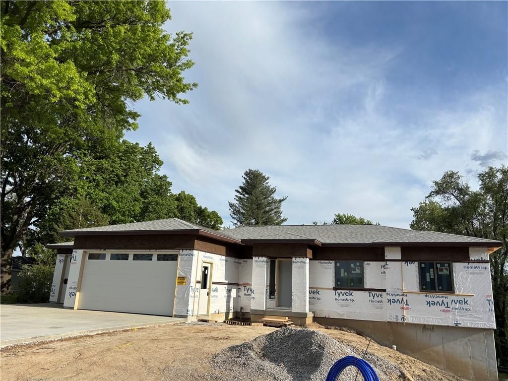 Photo of 3408 BROWN Street, St Joseph, MO 64506 (MLS # 2618314)