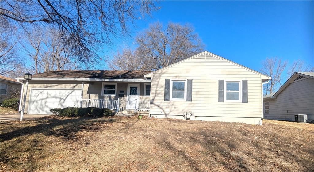 Photo of 9908 E 77th Street, Raytown, MO 64138 (MLS # 2591286)