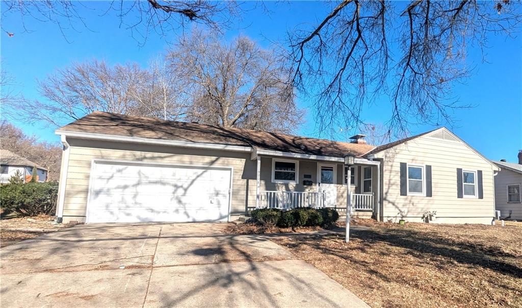 Photo of 9908 E 77th Street, Raytown, MO 64138 (MLS # 2591286)