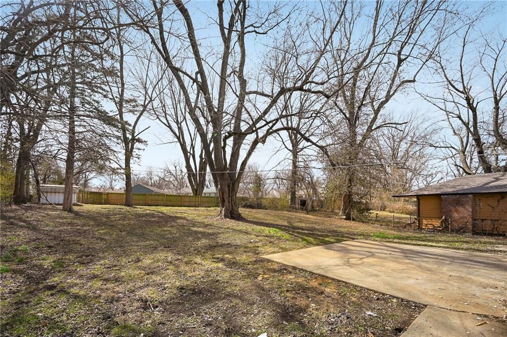 Photo of 8809 E 73rd Street, Raytown, MO 64133 (MLS # 2608078)