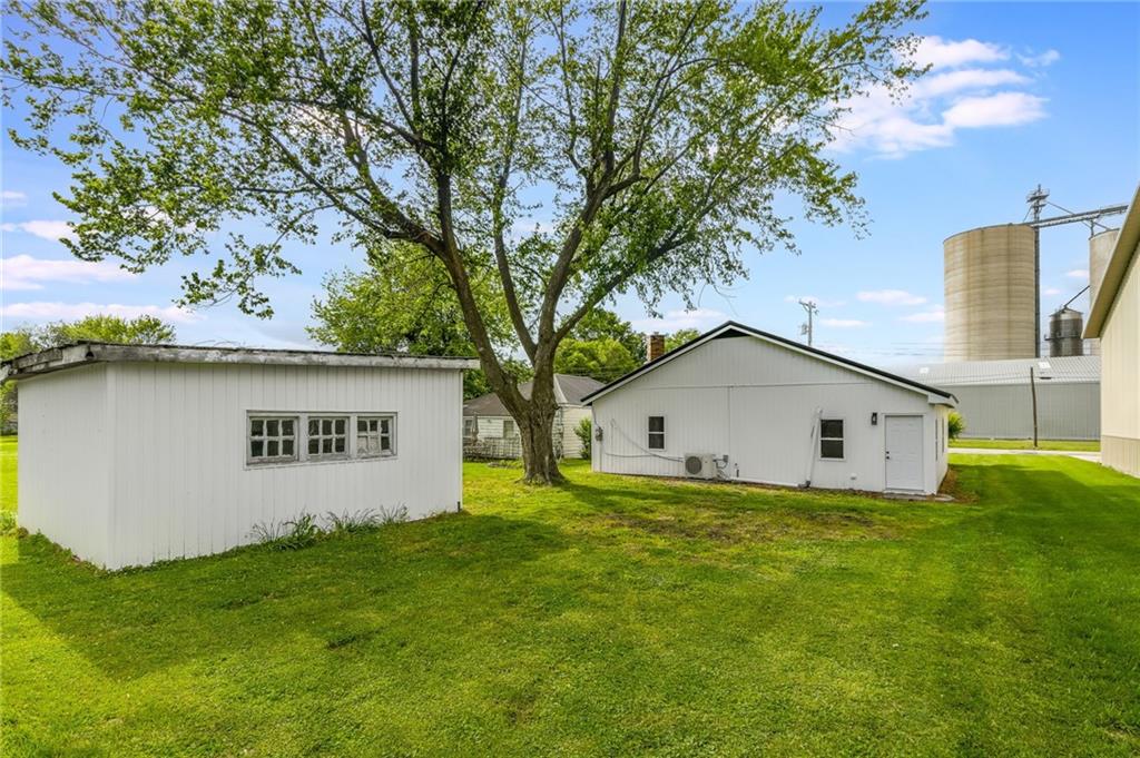 312 W 2 Street