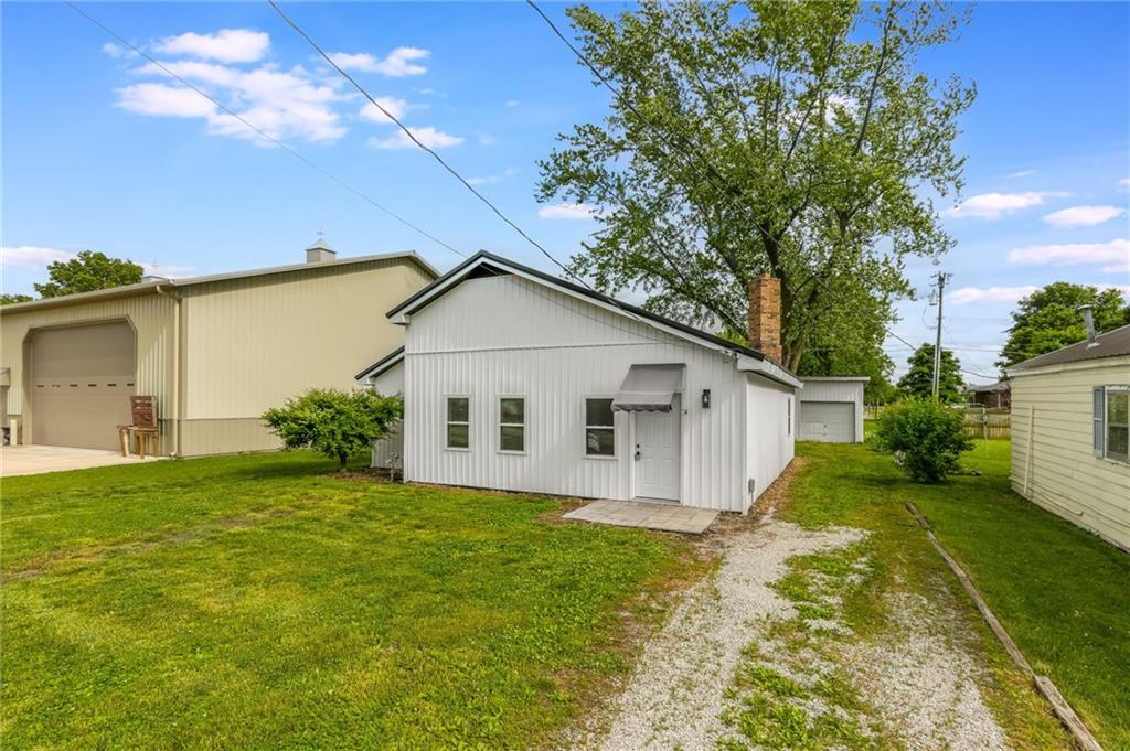 312 W 2 Street
