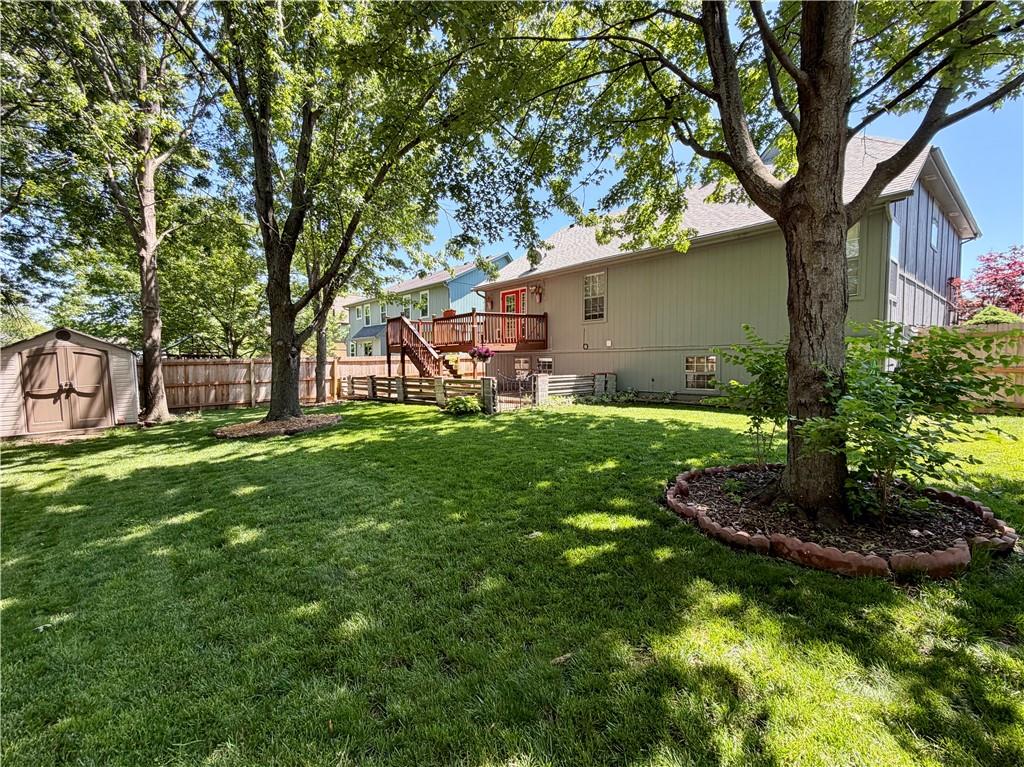 1328 E 154TH Terrace