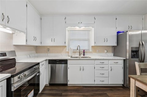 Tiny photo for 1308 Middlebrook Drive, Liberty, MO 64068 (MLS # 2627352)