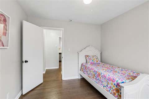Tiny photo for 1308 Middlebrook Drive, Liberty, MO 64068 (MLS # 2627352)