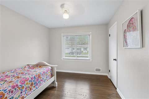 Tiny photo for 1308 Middlebrook Drive, Liberty, MO 64068 (MLS # 2627352)