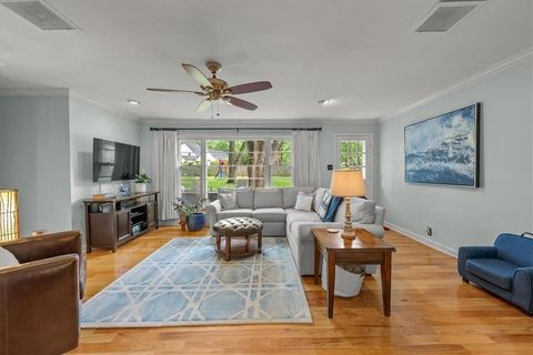 2819 W 89th Street Leawood KS 66206