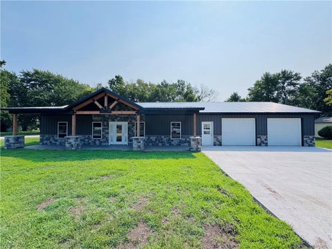 202 N Hayes Street, Garnett, KS 66032 - MLS#: 2635541