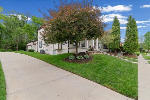 Tiny photo for 314 Fawn Lane, Liberty, MO 64068 (MLS # 2616418)