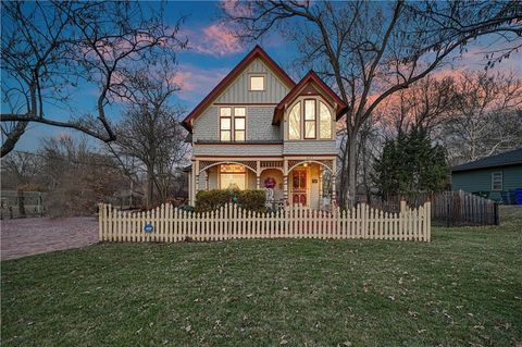 401 S Harrison Street, Olathe, KS 66061 - MLS#: 2603214