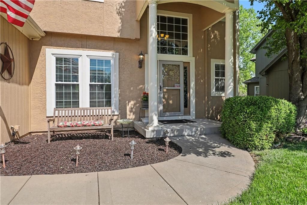 Photo of 1830 Parkside Drive, Liberty, MO 64068 (MLS # 2615290)