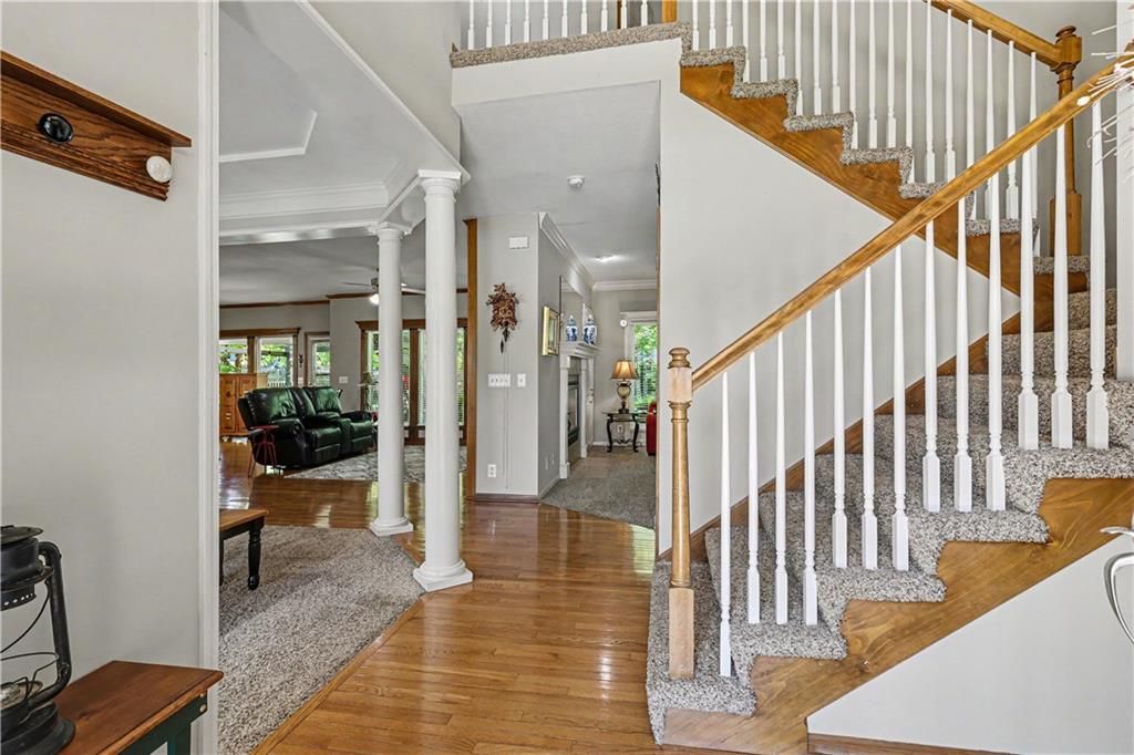 Photo of 1830 Parkside Drive, Liberty, MO 64068 (MLS # 2615290)