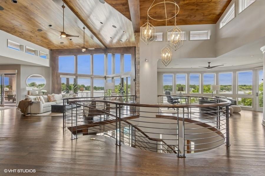220 South Shore Drive