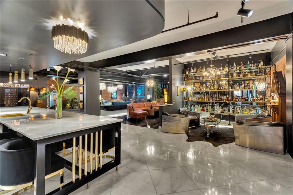 2004 Grand Avenue 301