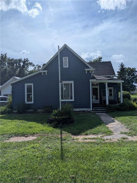 Photo of 300 S Central Street, Buckner, MO 64016 (MLS # 2630066)