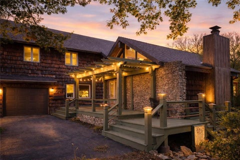 Photo of 3907 NE Beach Road, Lees Summit, MO 64064 (MLS # 2629303)
