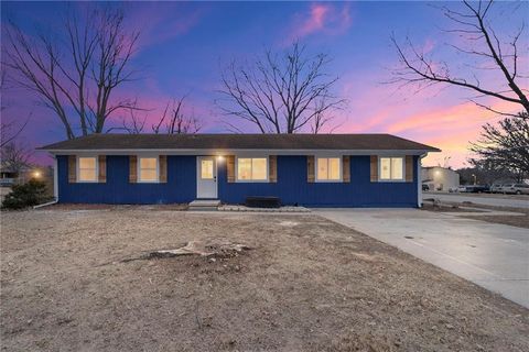 245 N Pine Street, Garnett, KS 66032 - MLS#: 2601061