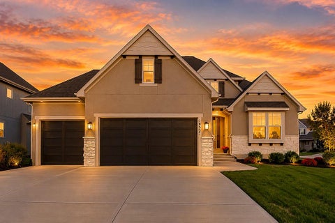 Photo of 18337 Monrovia Street, Overland Park, KS 66013 (MLS # 2646528)