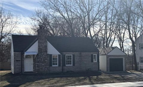 609 NE 42nd Street, Kansas City, MO 64116 - #: 2599352