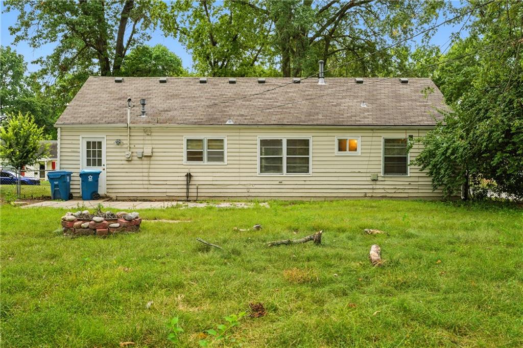 2318 W 79th Street