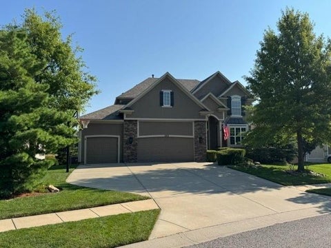 Photo of 11018 W 163rd Terrace, Overland Park, KS 66221 (MLS # 2639987)