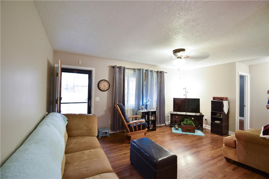 5216 N Palmer Avenue