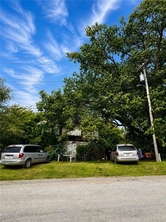 207 N HIGH Street