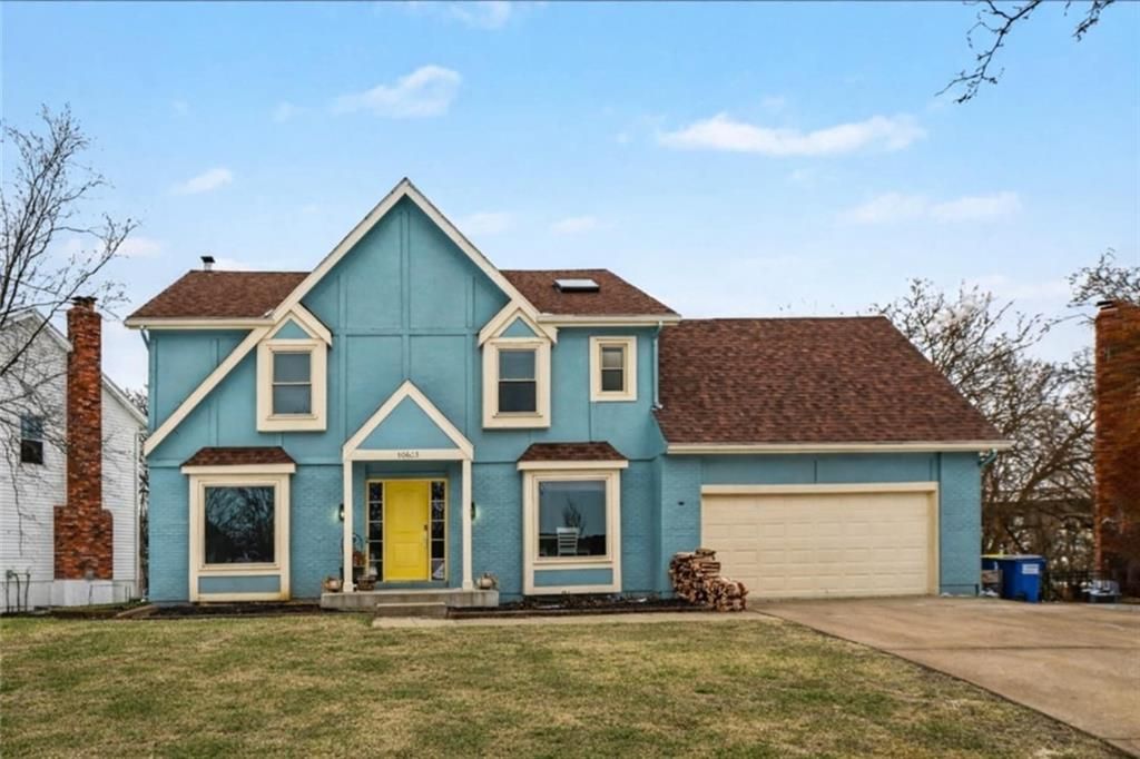 Photo of 10609 Ballentine Street, Overland Park, KS 66214 (MLS # 2598871)