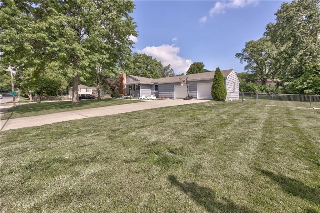 7845 Pawnee Drive
