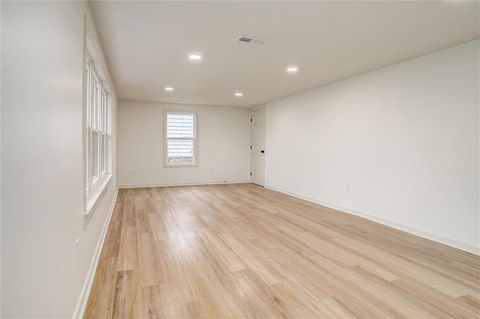 Tiny photo for 1508 NANCY Lane, Liberty, MO 64068 (MLS # 2610241)