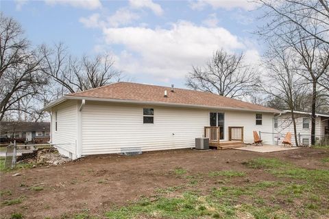 Tiny photo for 1508 NANCY Lane, Liberty, MO 64068 (MLS # 2610241)