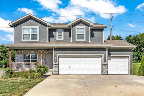 Photo of 2409 SE CreekRidge Court, Blue Springs, MO 64014 (MLS # 2631449)