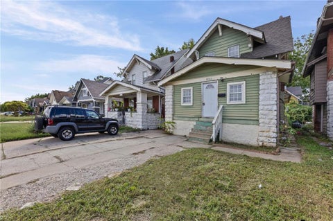 Photo of 3702 Indiana Avenue, Kansas City, MO 64128 (MLS # 2643582)