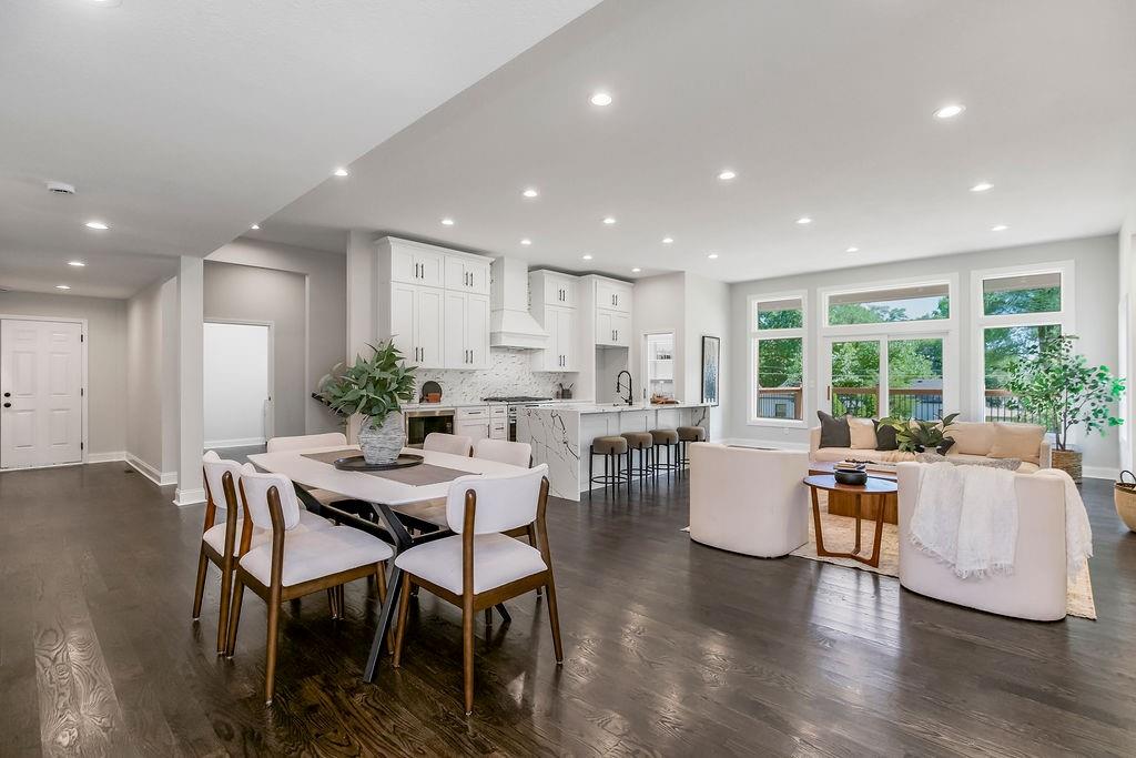 2201 W 74th Street