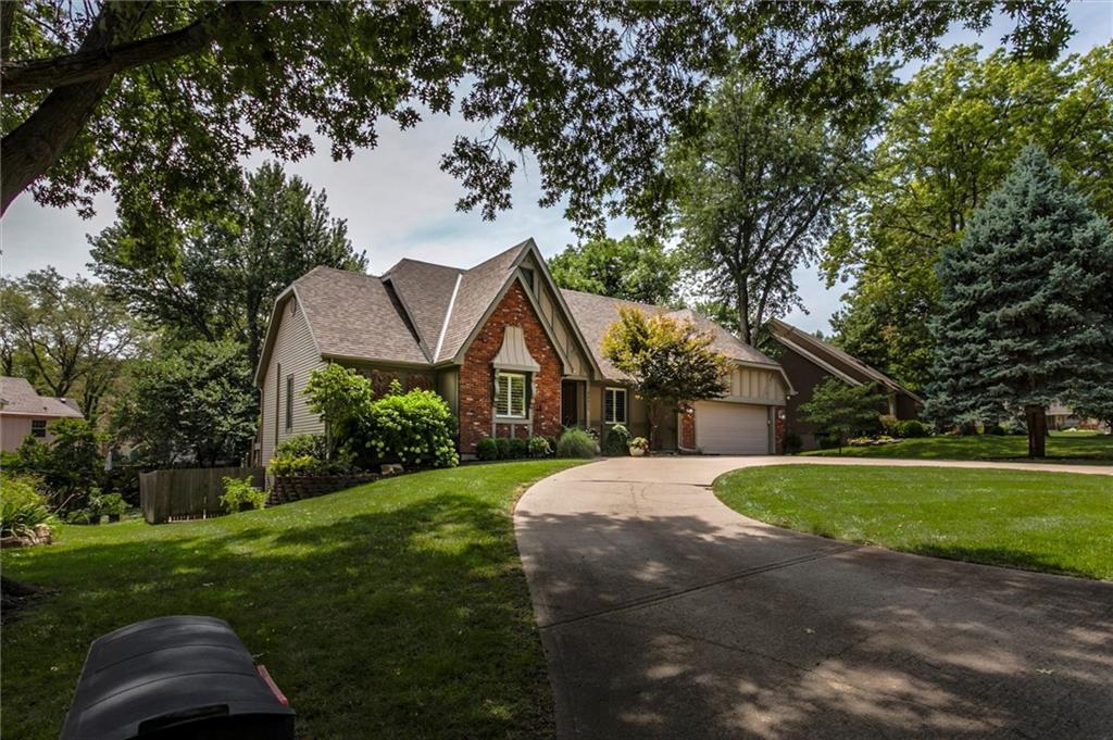 8011 W 114 Terrace