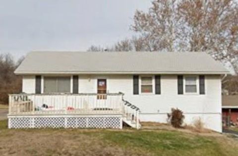 12212 E 32nd Street Independence MO 64052