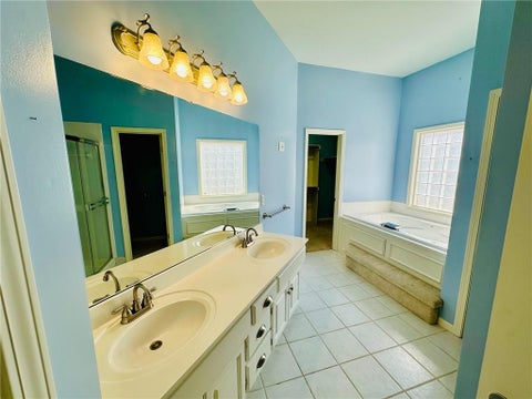 Tiny photo for 1912 Carter Court, Liberty, MO 64068 (MLS # 2644140)