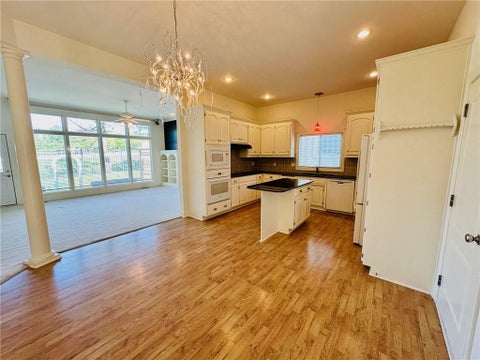 Tiny photo for 1912 Carter Court, Liberty, MO 64068 (MLS # 2644140)