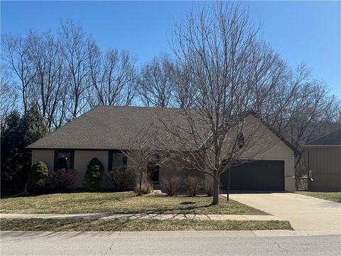 5917 Greenwood Drive Shawnee KS 66216