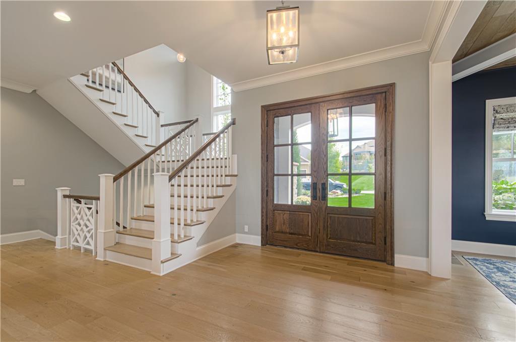 27582 W Highland Circle