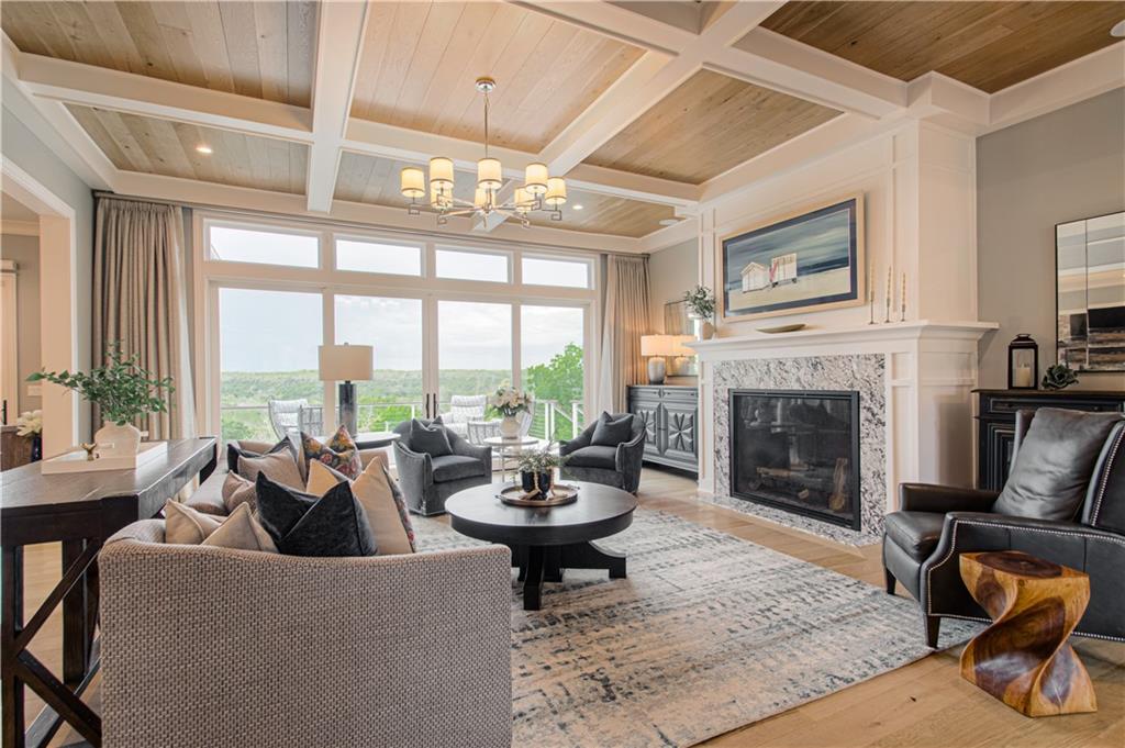 27582 W Highland Circle