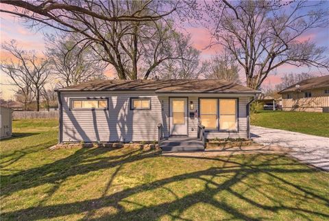 116 HOLLYWOOD Boulevard Belton MO 64012