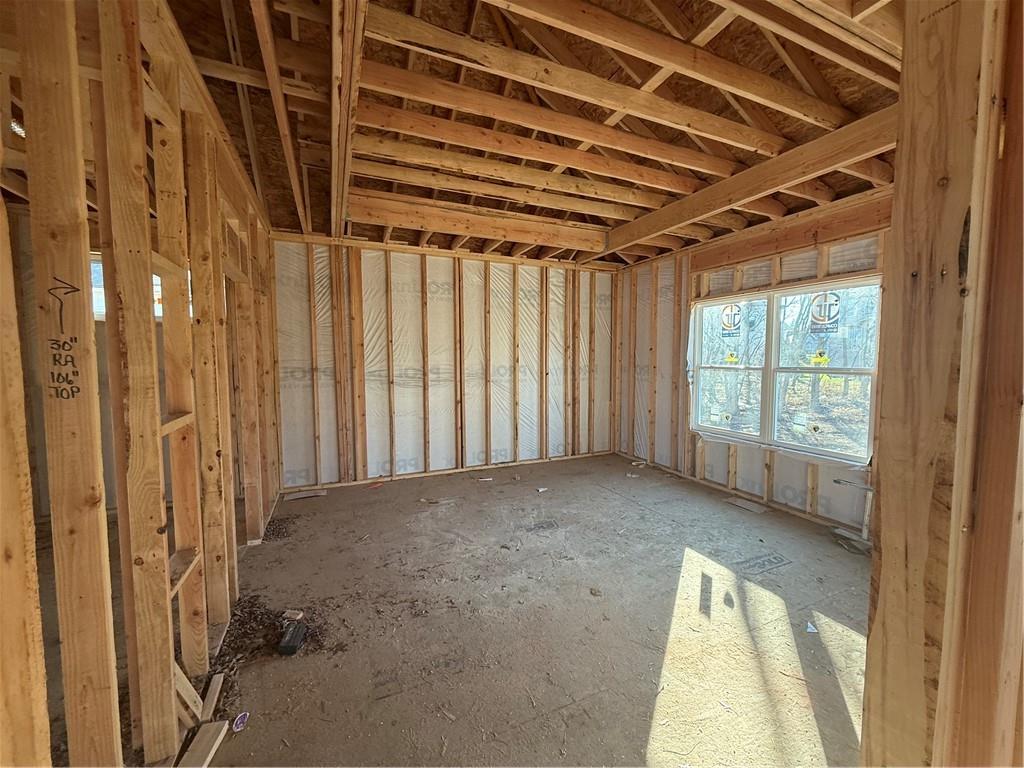 2616 NE Woodland Oak Drive