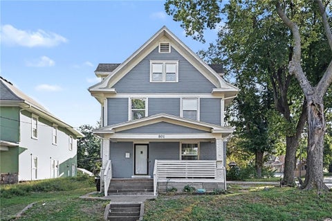 Photo of 801 N 11th Street, Kansas City, KS 66102 (MLS # 2647888)