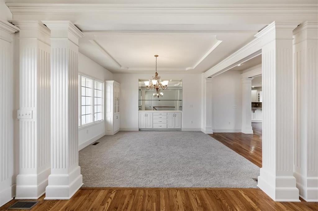 10105 NW River Hills Drive