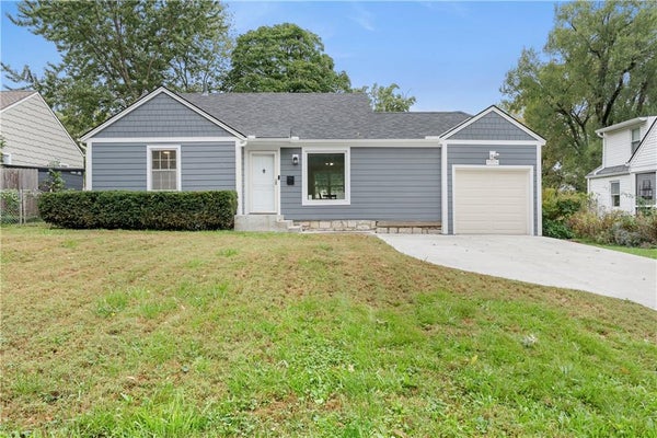 8306 WARD PARKWAY PLZ, KANSAS CITY, MO 64114 - Image 721e9262b2eccb9577b29fa38a33769a/1161920110