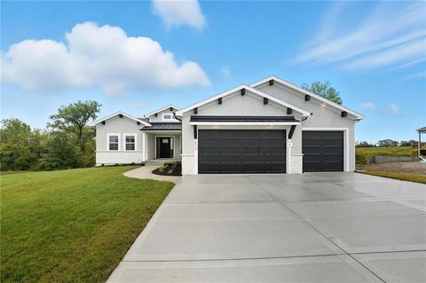 4432 Tee Box Drive, Basehor, KS 66007 - MLS#: 2596190