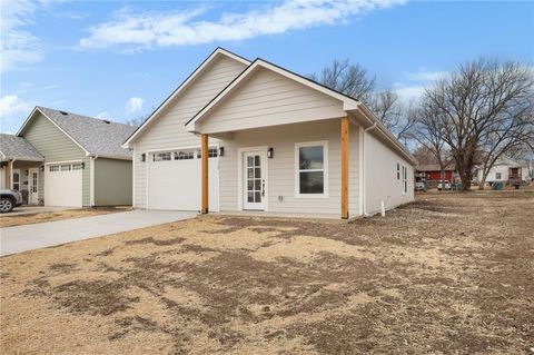 900 Chestnut Street, Osawatomie, KS 66064 - MLS#: 2534822